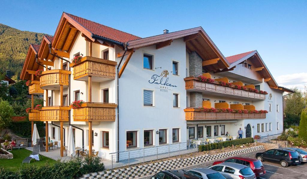 Hotel Falken ファルツェス エクステリア 写真
